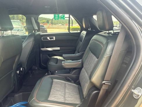 Used 2023 Ford Explorer Timberline AWD/4WD image 8