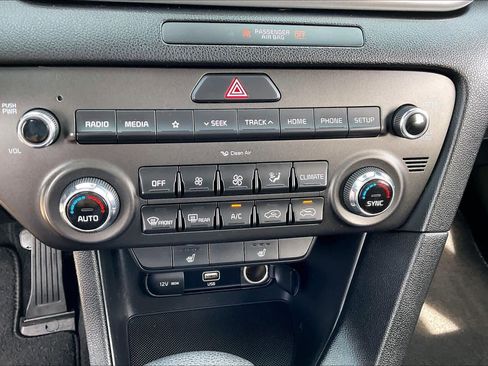 Used 2022 Kia Sportage LX w/ LX AWD Value Edition Package image 33