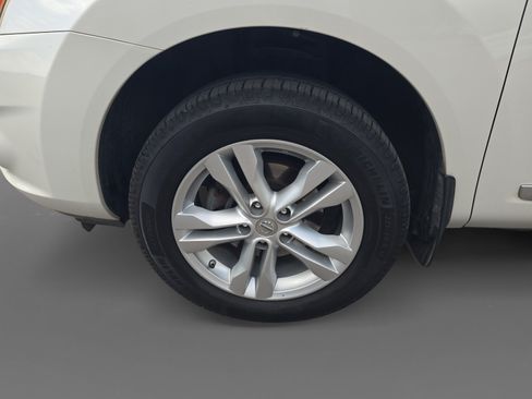 Used 2012 Nissan Rogue SV w/ Premium Pkg AWD/4WD image 10