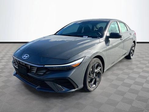 New 2026 Hyundai Elantra Sport image 3