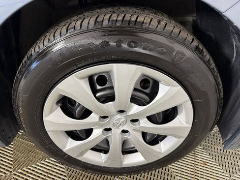 Used 2024 Toyota Corolla LE image 12