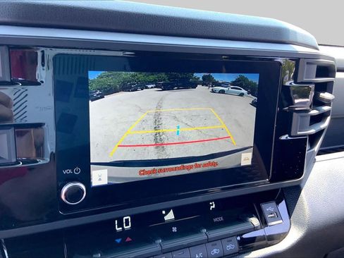 Used 2025 Toyota Tundra SR w/ SR Tow Package AWD/4WD image 25