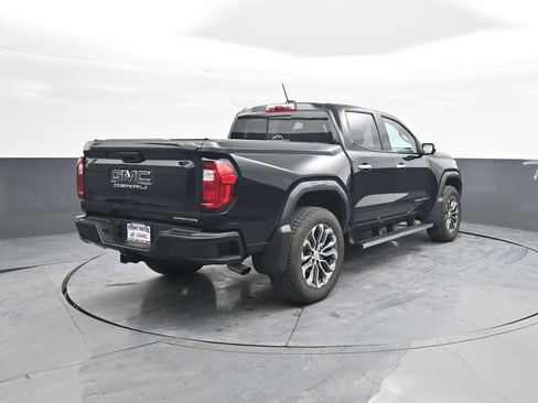 Used 2023 GMC Canyon Denali image 7