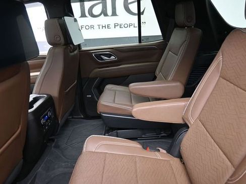 Used 2023 Chevrolet Tahoe High Country w/ Advanced Technology Package AWD/4WD image 24