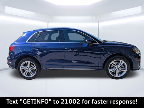 Used 2022 Audi Q3 2.0T Premium Plus w/ Premium Plus Package image 2