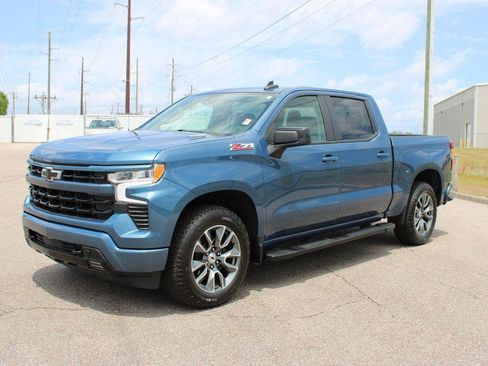 Used 2024 Chevrolet Silverado 1500 RST w/ Z71 Off-Road Package AWD/4WD image 22