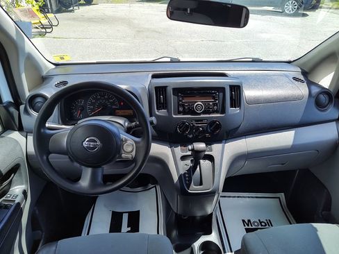 Used 2017 Nissan NV200 S w/ Cruise Control Package FWD image 9
