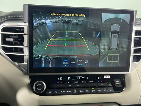 Used 2025 Toyota Sequoia Capstone image 19