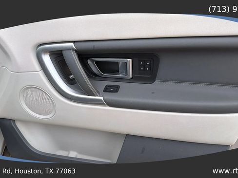 Used 2018 Land Rover Discovery Sport HSE image 34