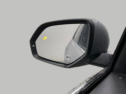 Used 2025 Volkswagen Atlas Cross Sport SE image 22