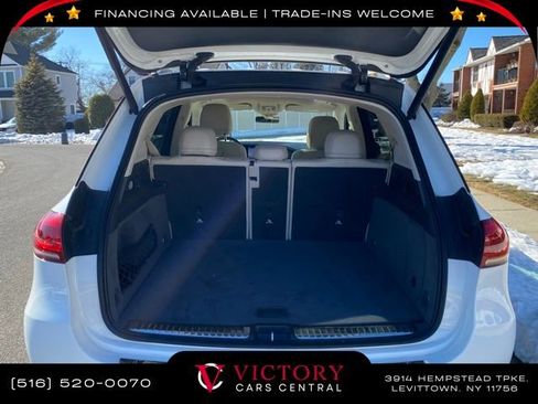 Used 2020 Mercedes-Benz GLE 350 4MATIC w/ Premium Package image 11