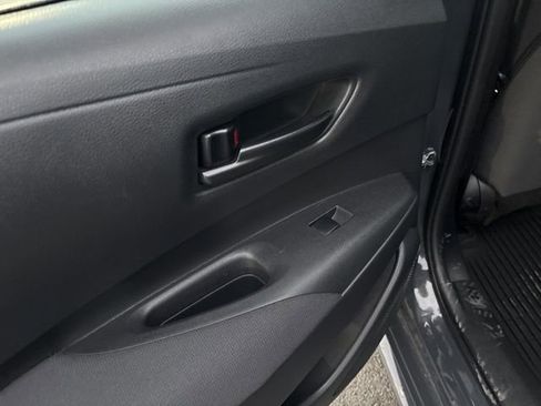 Certified 2024 Toyota Corolla LE image 18