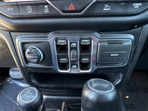 Used 2021 Jeep Wrangler Unlimited Sport image 20