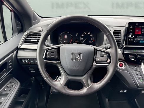 Used 2025 Honda Odyssey Sport-L image 17