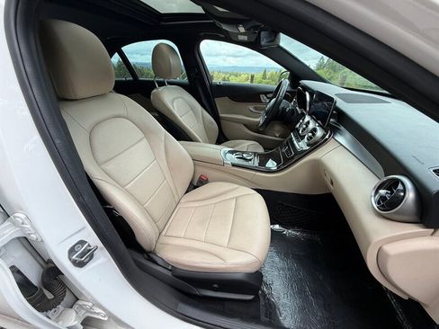 Used 2019 Mercedes-Benz C 300 Sedan image 12
