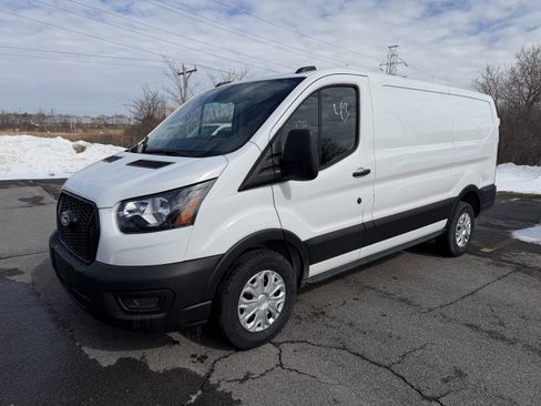 New 2026 Ford Transit 150 Low Roof RWD image 3