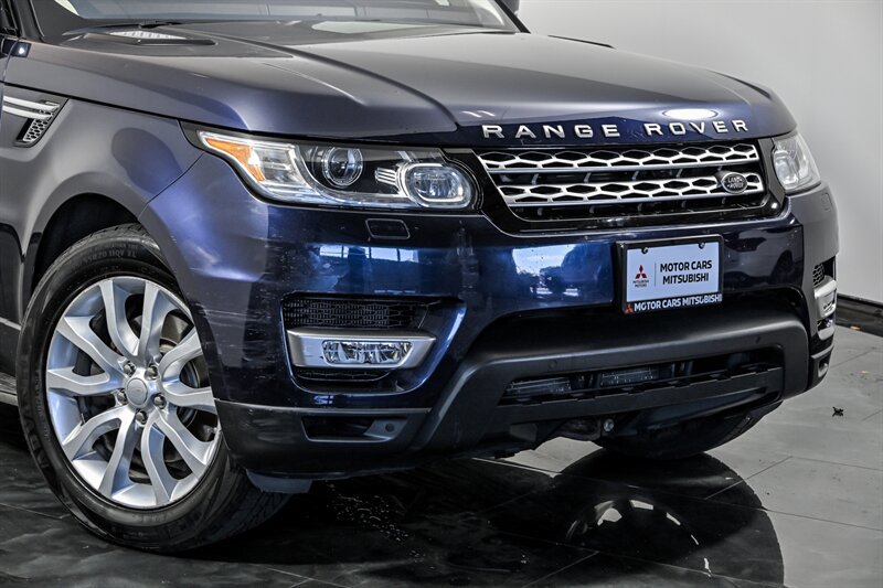 Used 2016 Land Rover Range Rover Sport HSE AWD/4WD image 2