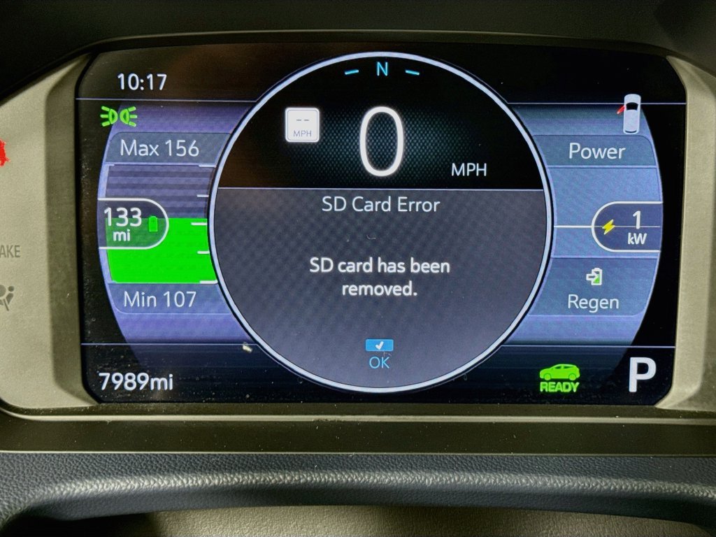 Used 2022 Chevrolet Bolt EUV Premier w/ Sun & Sound Package FWD image 14