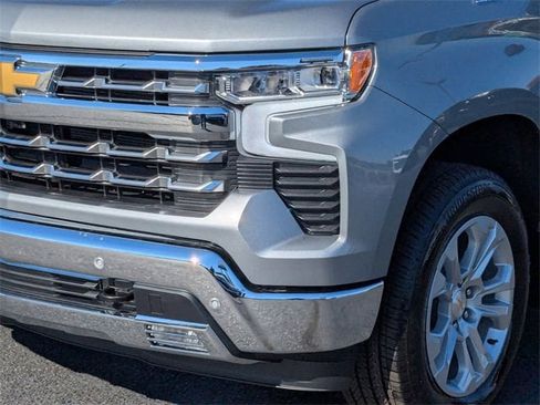 New 2026 Chevrolet Silverado 1500 LTZ w/ LTZ Premium Package image 9