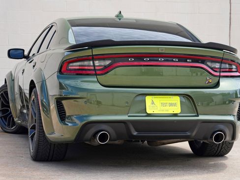 Used 2020 Dodge Charger Scat Pack RWD image 5
