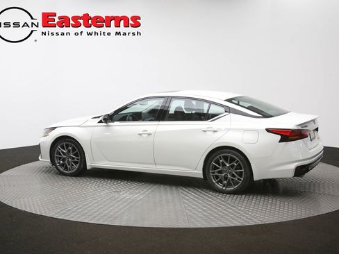 Used 2024 Nissan Altima 2.0 SR FWD image 60