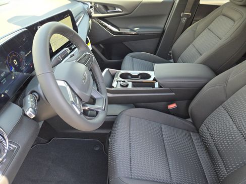 New 2026 Chevrolet Equinox LT w/ Midnight Edition image 9