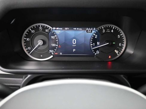 Used 2022 Land Rover Defender 110 SE AWD/4WD image 9