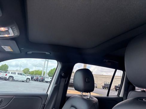 Used 2021 Mercedes-Benz GLB 250 image 14