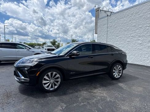 Used 2024 Buick Envista Avenir FWD image 3