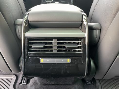 Certified 2025 Land Rover Range Rover Sport AWD/4WD image 18