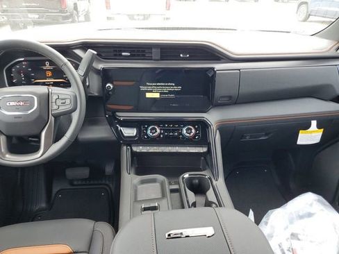 New 2026 GMC Sierra 3500 AT4 w/ AT4 Premium Plus Package AWD/4WD image 15