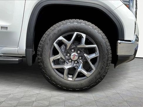 New 2026 GMC Sierra 1500 SLT w/ SLT Premium Plus Package image 13
