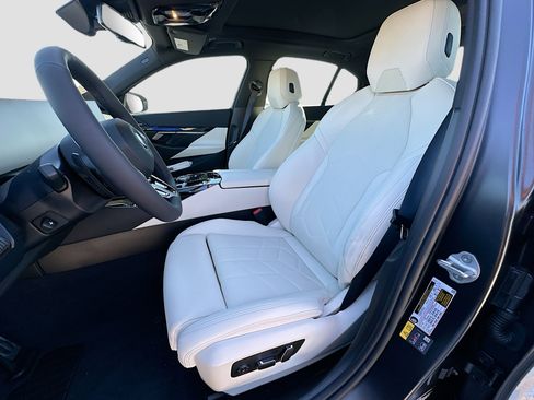 New 2026 BMW i5 eDrive40 image 15