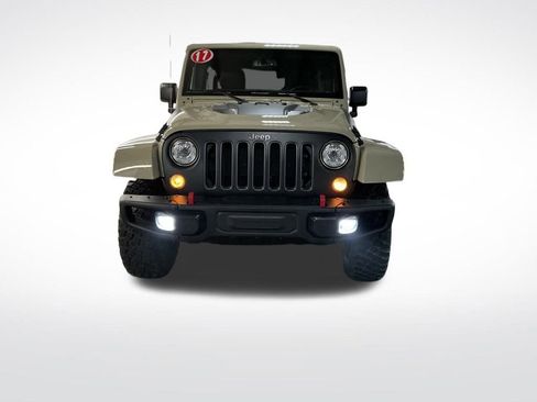 Used 2017 Jeep Wrangler Unlimited Rubicon image 9