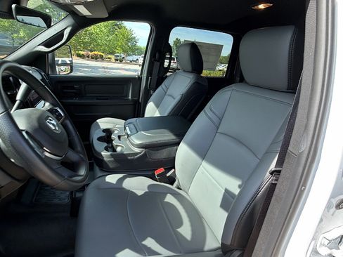 New 2026 RAM 5500 Tradesman w/ Chrome Appearance Group AWD/4WD image 17