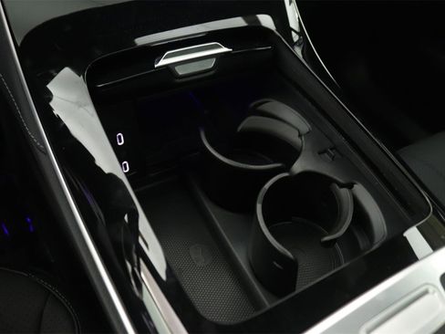 Used 2026 Mercedes-Benz EQE 320 4MATIC SUV image 7