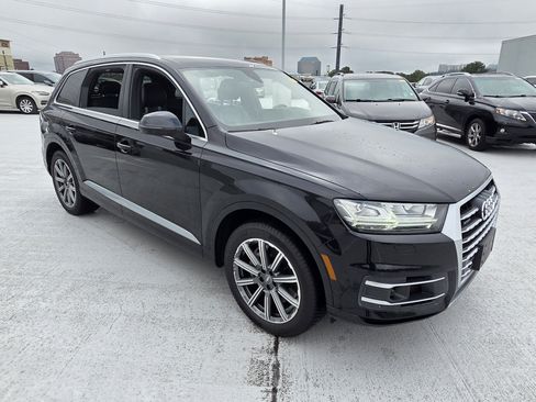 Used 2019 Audi Q7 3.0T Premium Plus w/ Premium Plus Package image 7