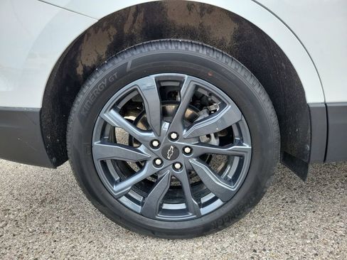 Used 2022 Chevrolet Equinox RS w/ LPO, Floor Liner Package FWD image 5