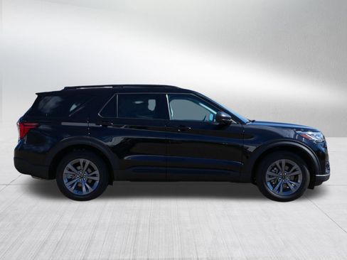 Used 2026 Ford Explorer Active w/ Active Comfort Package AWD/4WD image 8