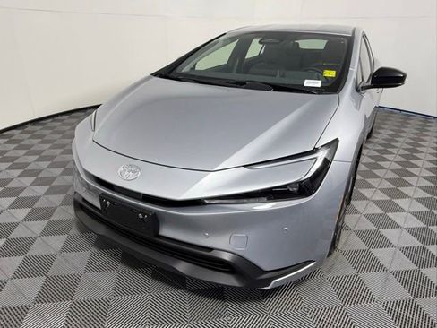 Used 2026 Toyota Prius LE image 2