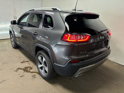 Used 2021 Jeep Cherokee Limited AWD/4WD image 7