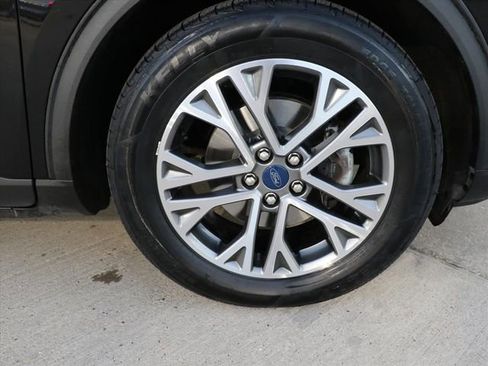 Used 2022 Ford Escape SEL image 13