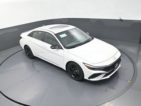 New 2026 Hyundai Elantra SEL Sport Premium FWD image 22