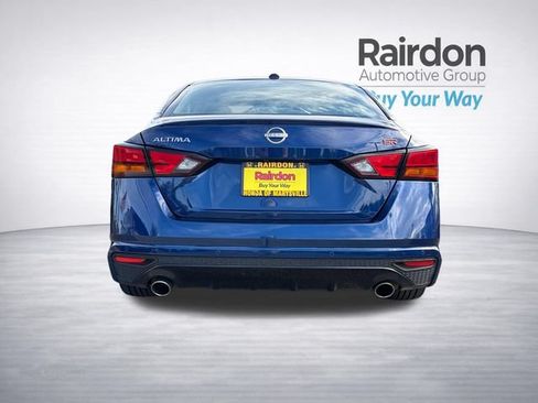 Used 2023 Nissan Altima 2.5 SR FWD image 6