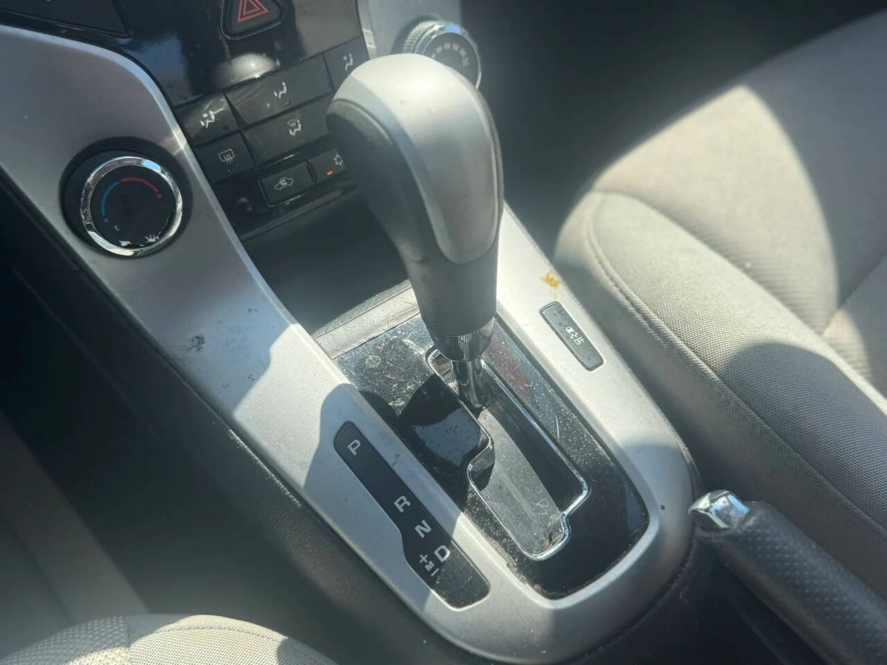 Used 2015 Chevrolet Cruze LT FWD image 18