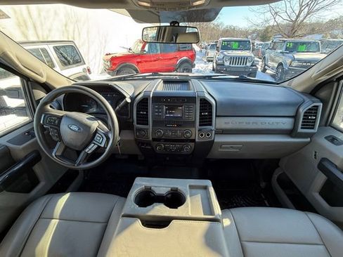 Certified 2019 Ford F250 XL w/ Power Equipment Group image 2