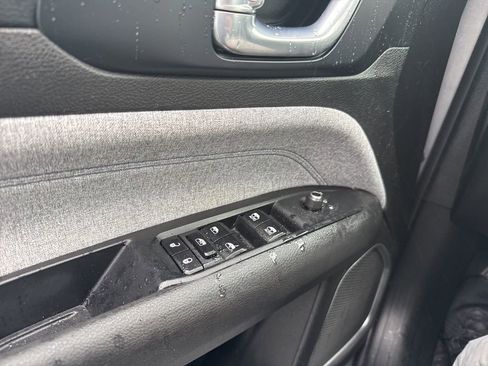 Used 2023 Jeep Compass Sport AWD/4WD image 13