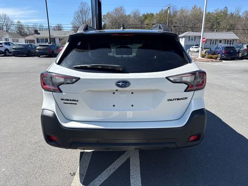 Used 2025 Subaru Outback Onyx Edition AWD/4WD image 4