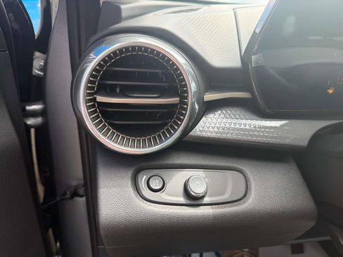 New 2026 Chevrolet Trax ACTIV w/ Sunroof Package FWD image 22
