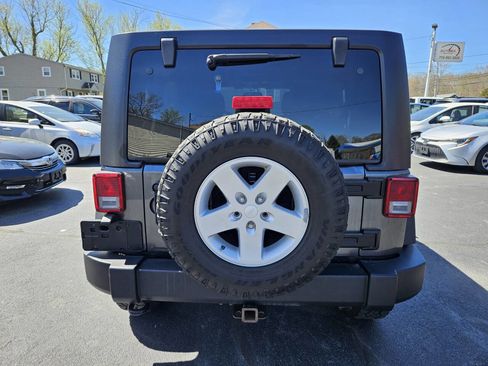 Used 2017 Jeep Wrangler Unlimited Sport w/ Quick Order Package 24S image 7